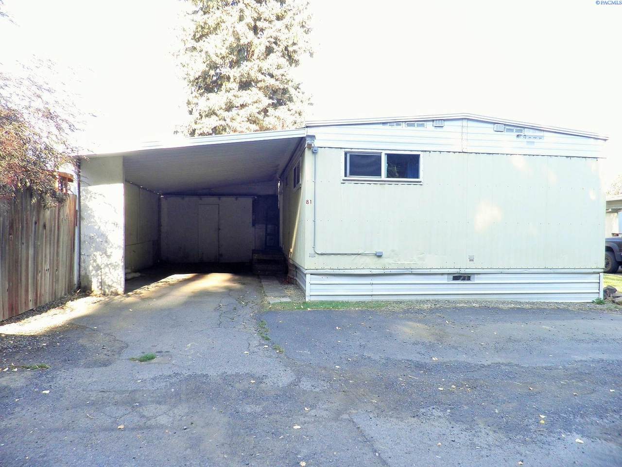 1165 Grand - Photo 1