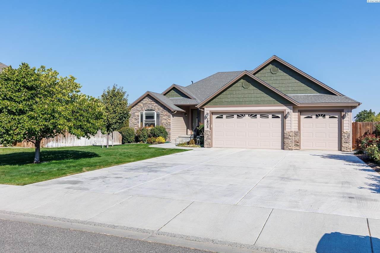 1804 51st Ave - Photo 1