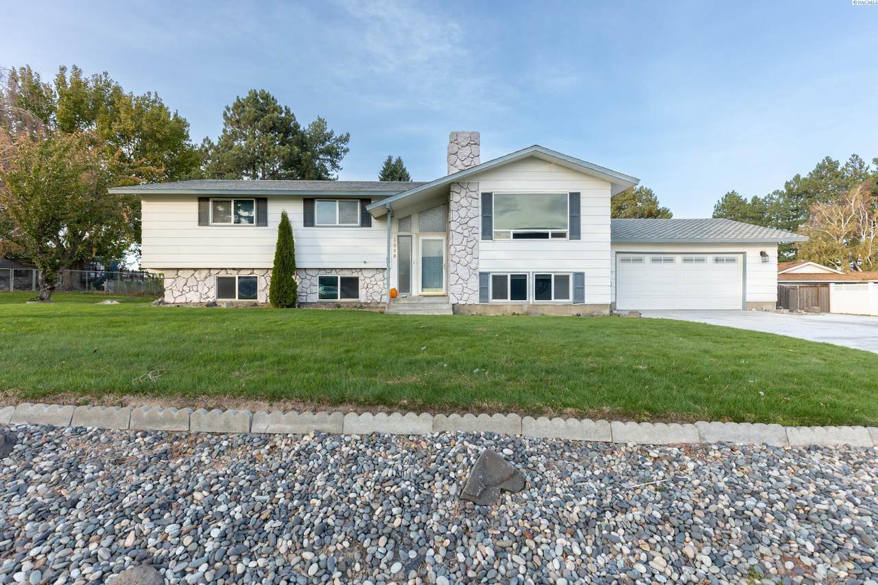 5008 27th Ave - Photo 1