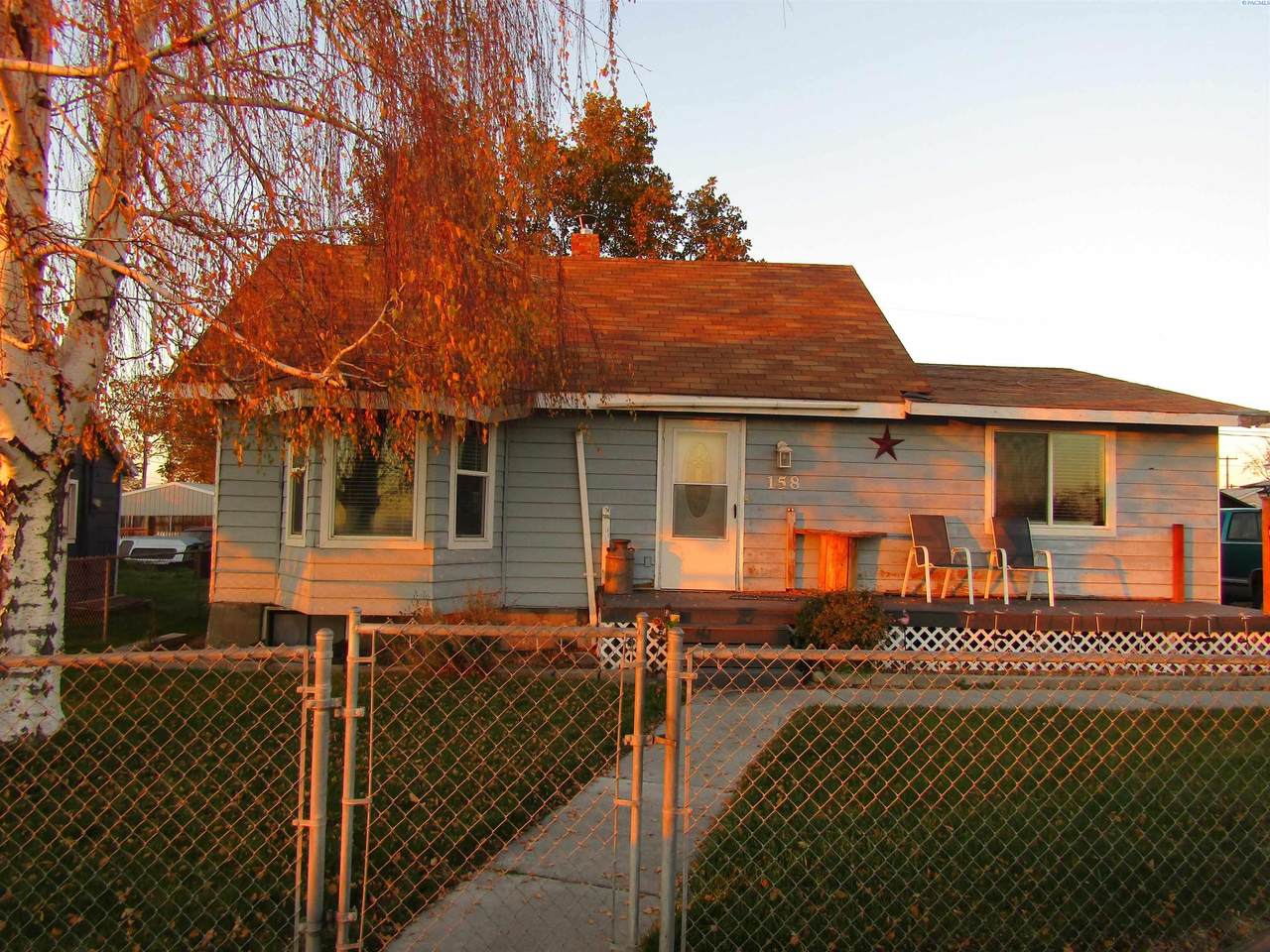 158 Ash St - Photo 1