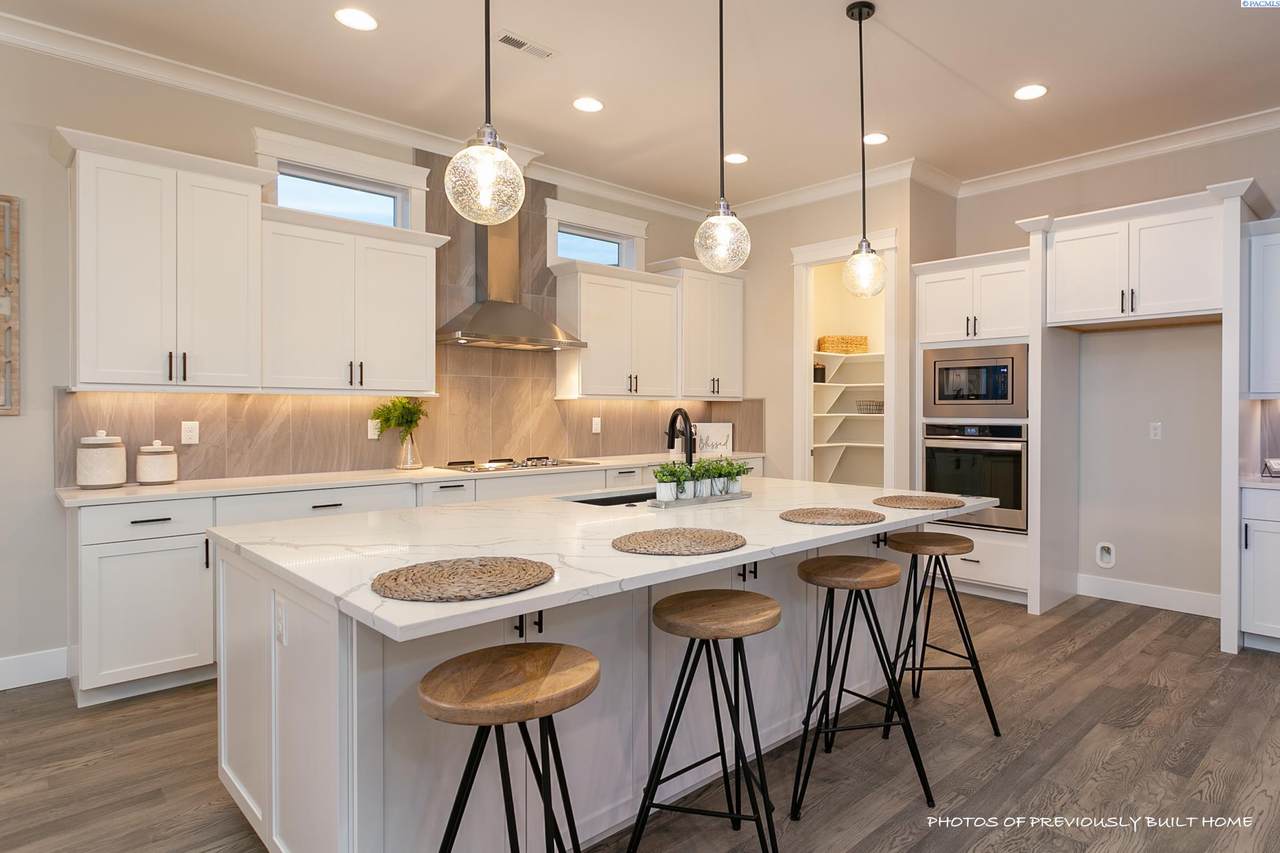 2457 Faloncrest Loop - Photo 1