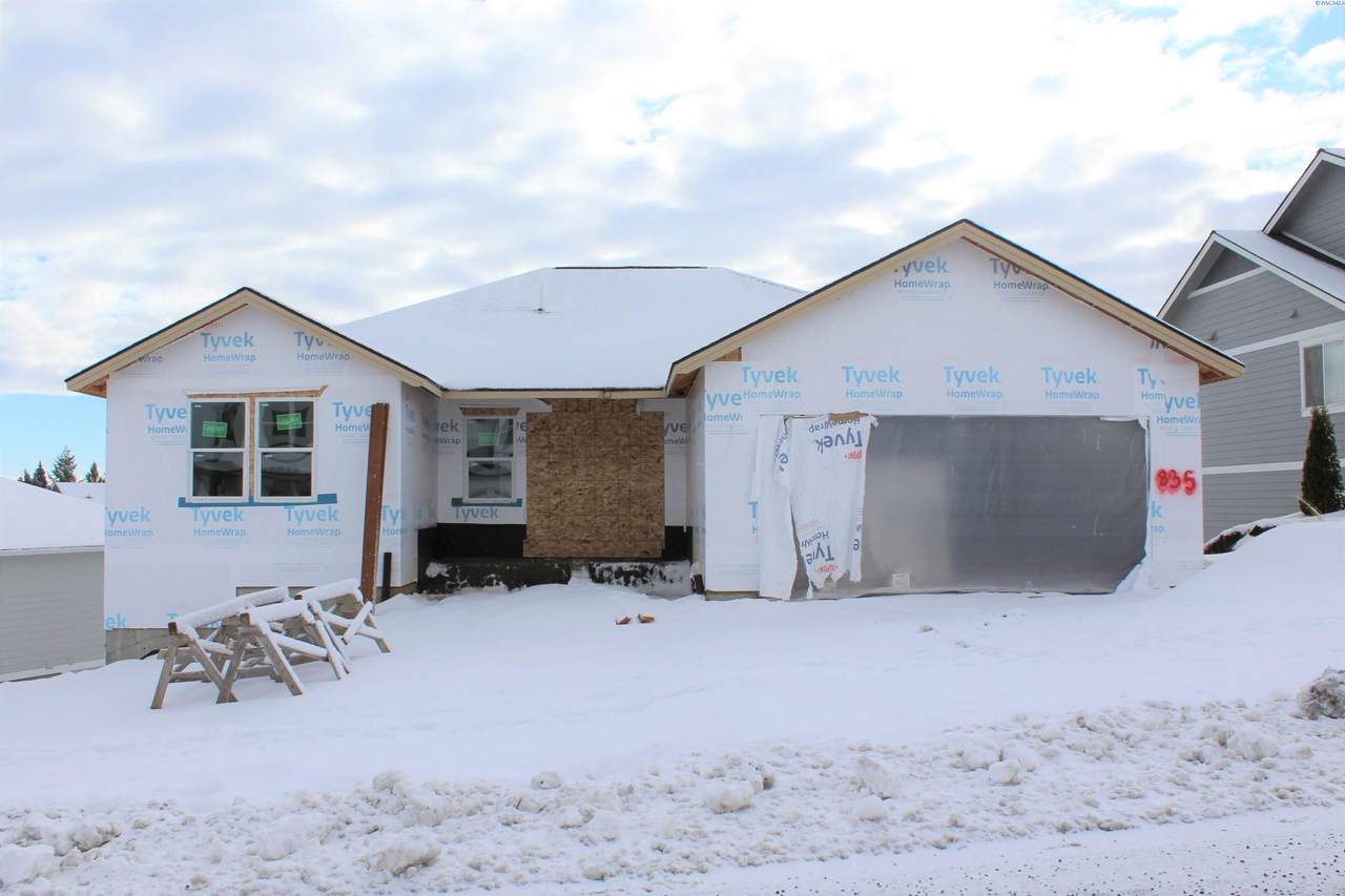 835 Panorama Drive - Photo 1