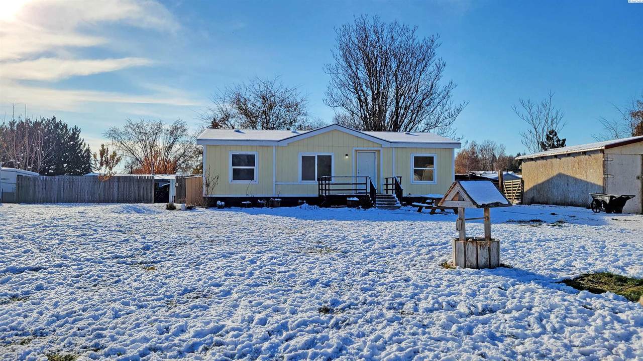 2038 Selah Loop Rd. - Photo 1