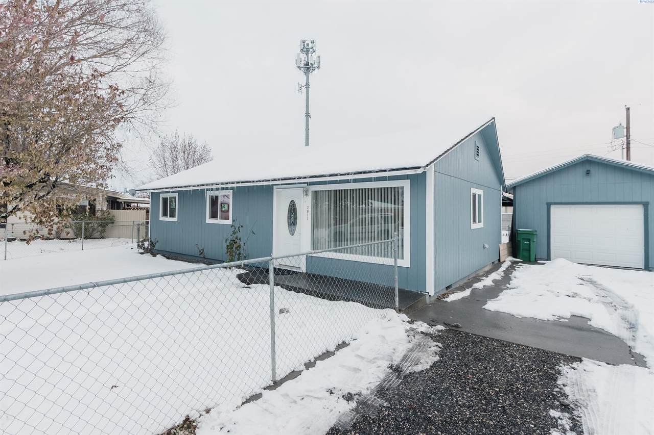 2911 Grand Ronde Ave - Photo 1