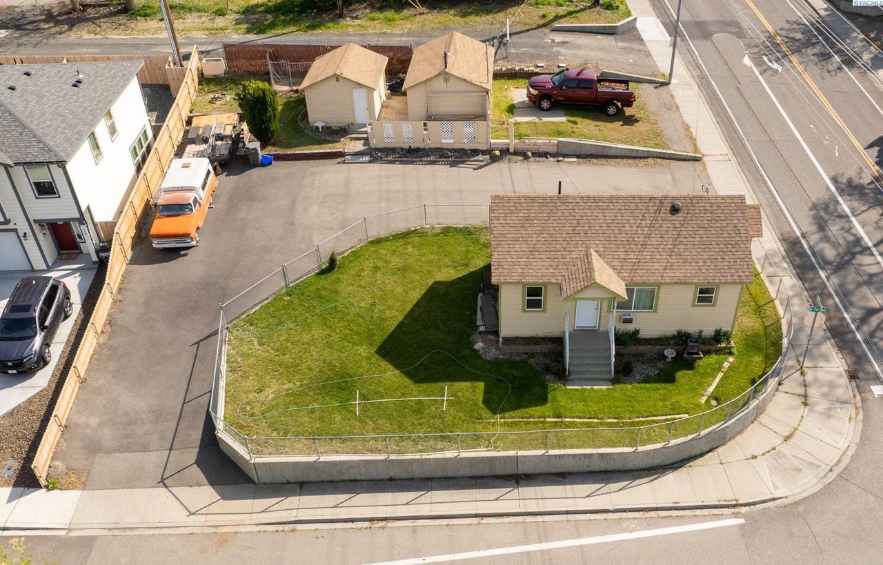 3527 7th - Photo 1