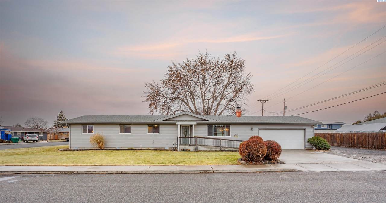 2505 Clearwater Ave - Photo 1