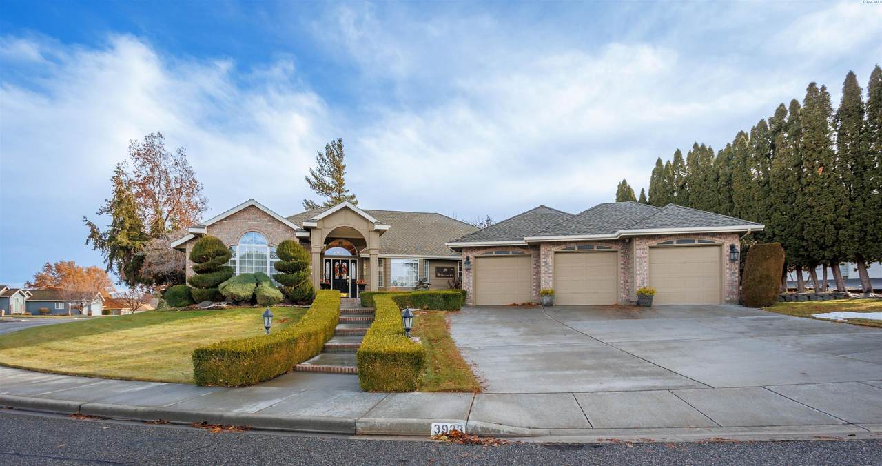 3933 Morain Loop - Photo 1