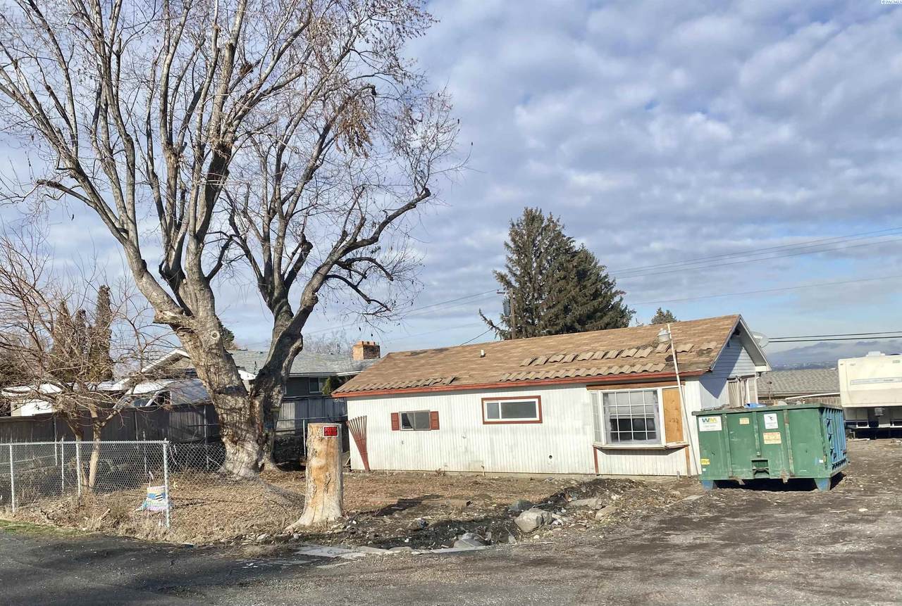6106 Yellowstone Ave - Photo 1