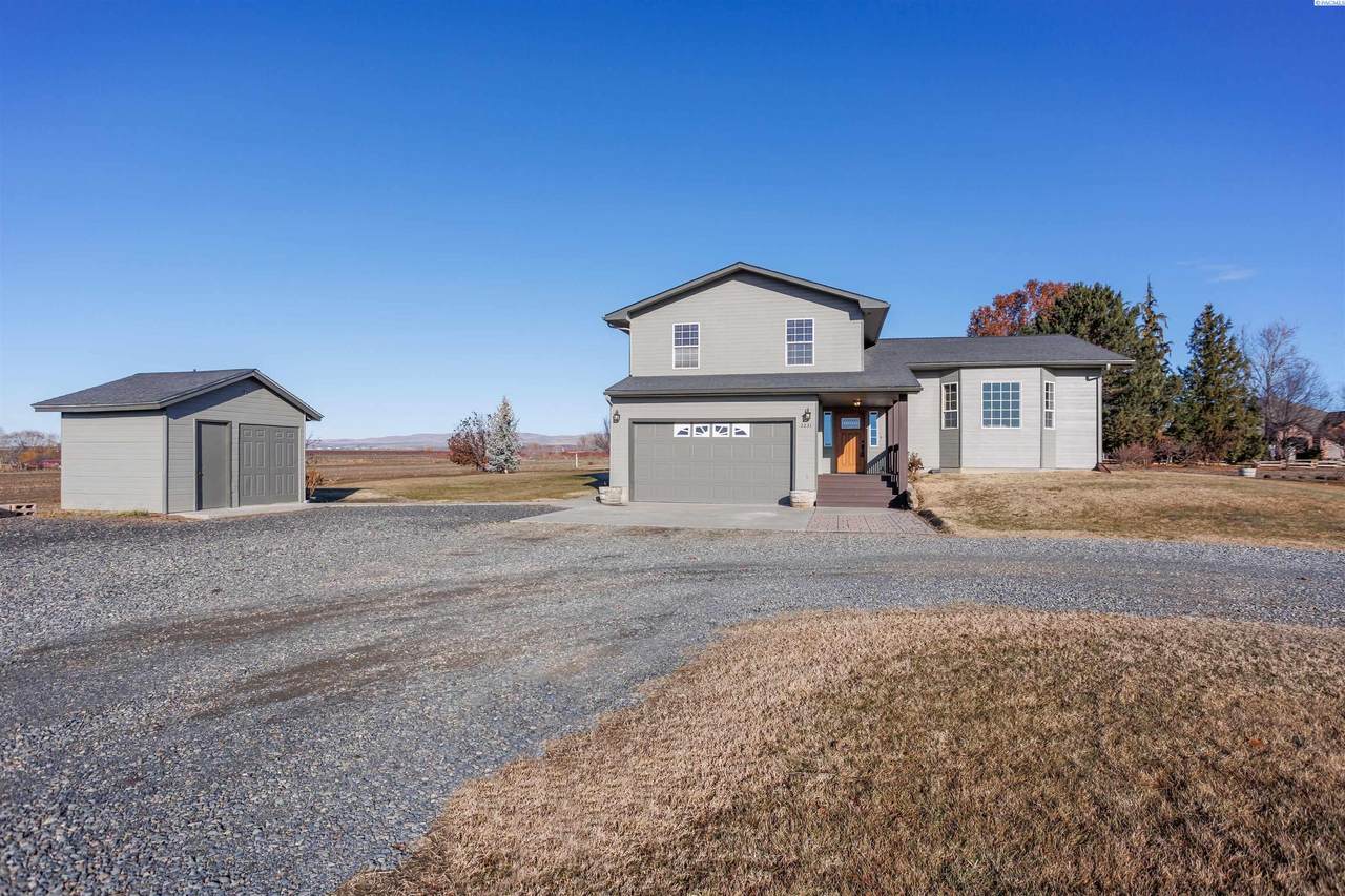 2231 Arrowsmith Rd - Photo 1