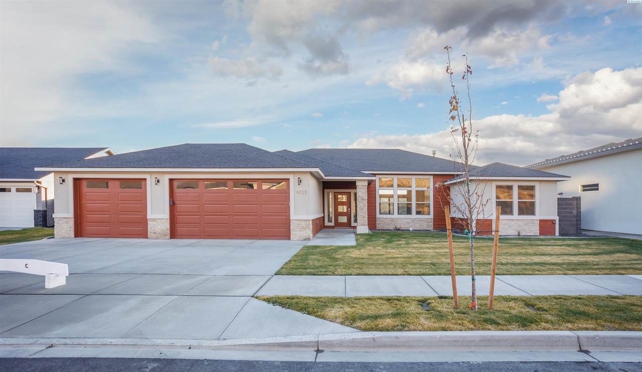 6023 31st Ave - Photo 1