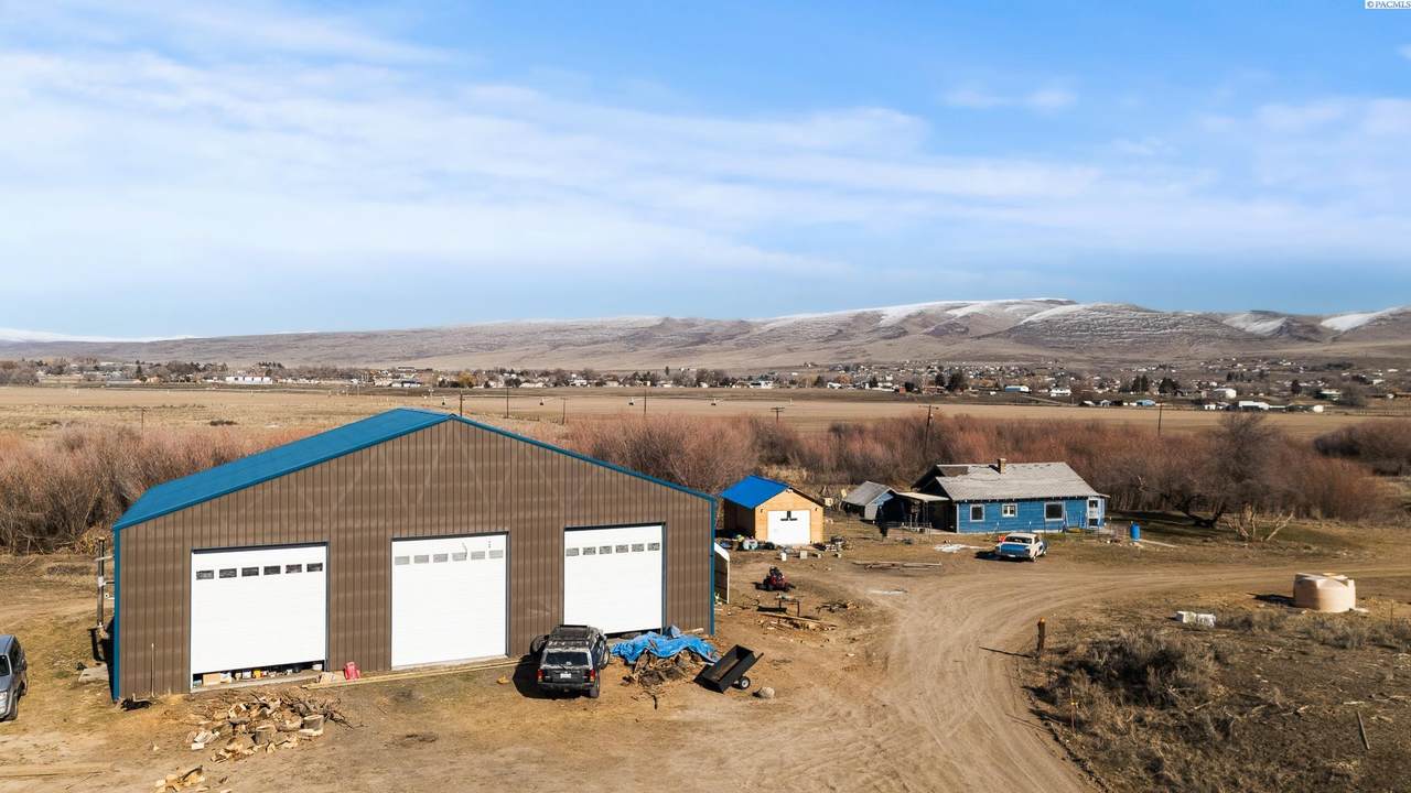 1141 Wenas Rd - Photo 1