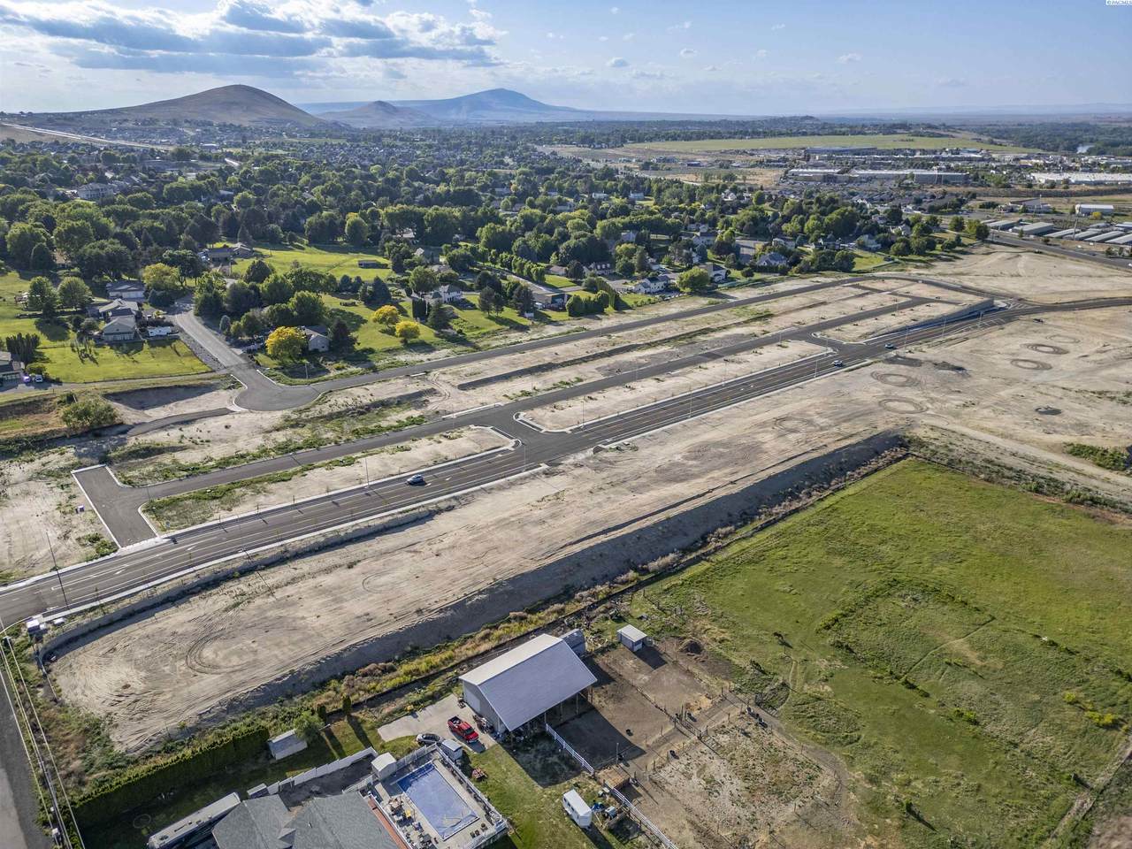 1176 Lapins Court - Photo 1