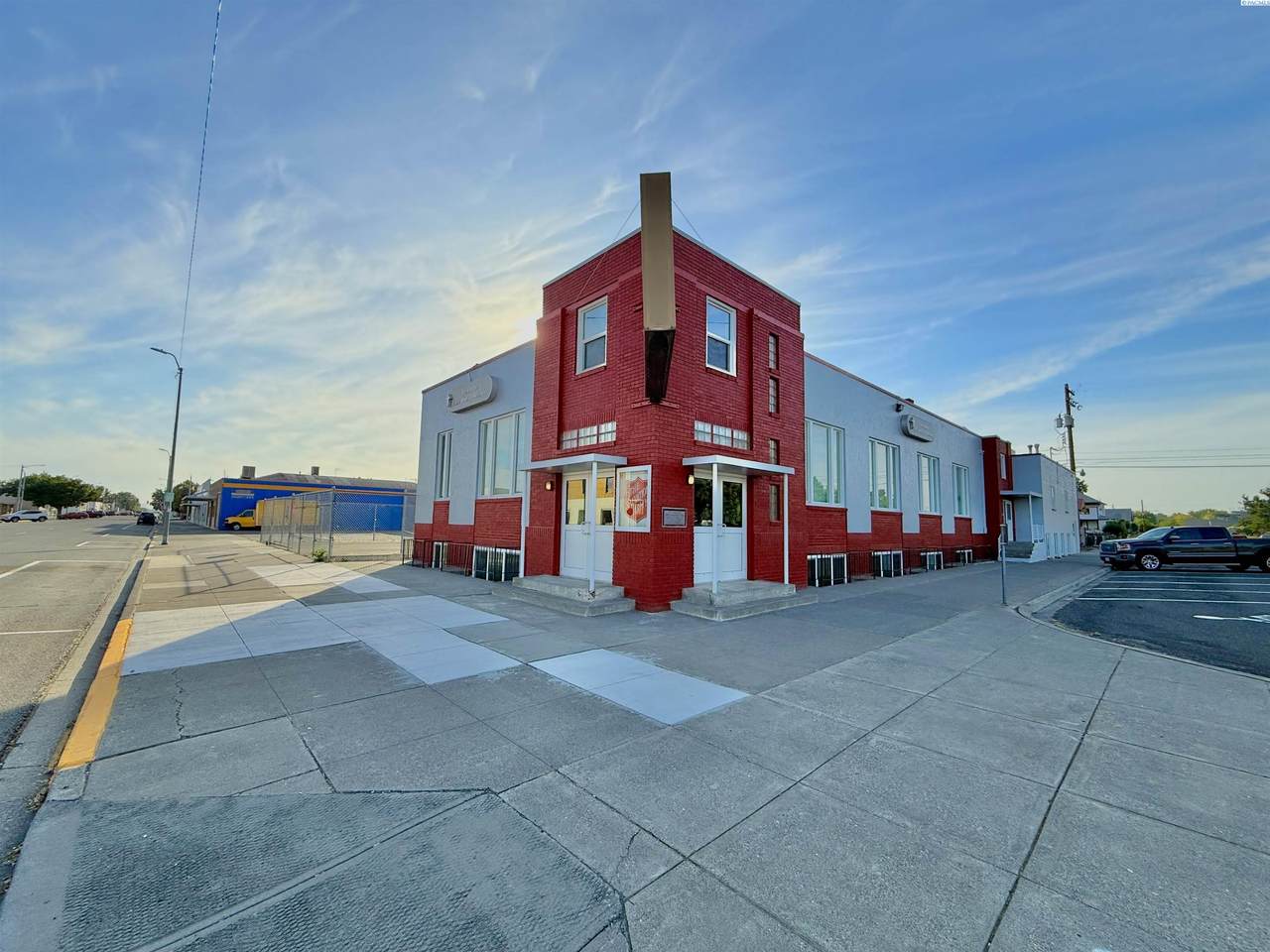 303 Clark St - Photo 1