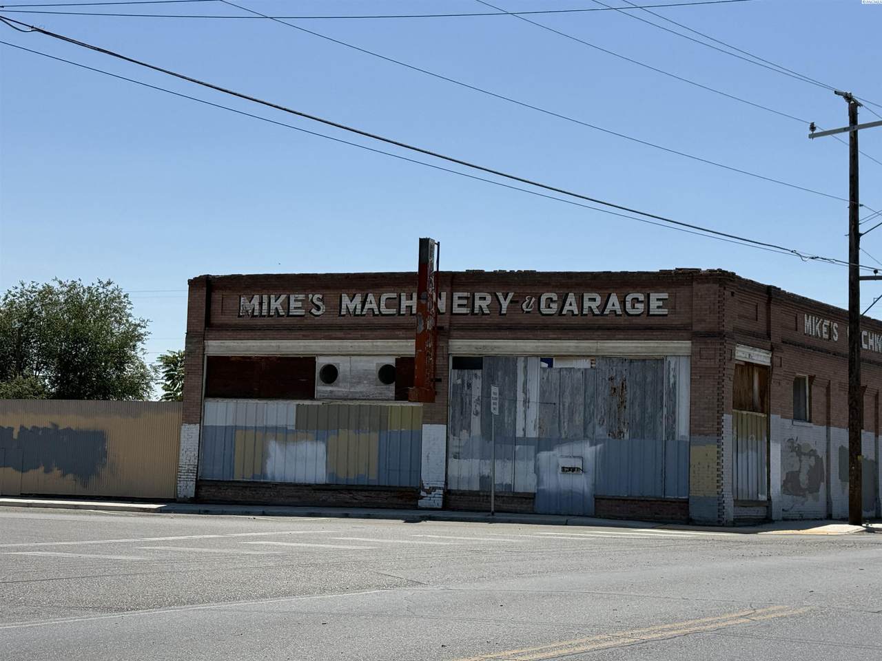 200 B Street - Photo 1