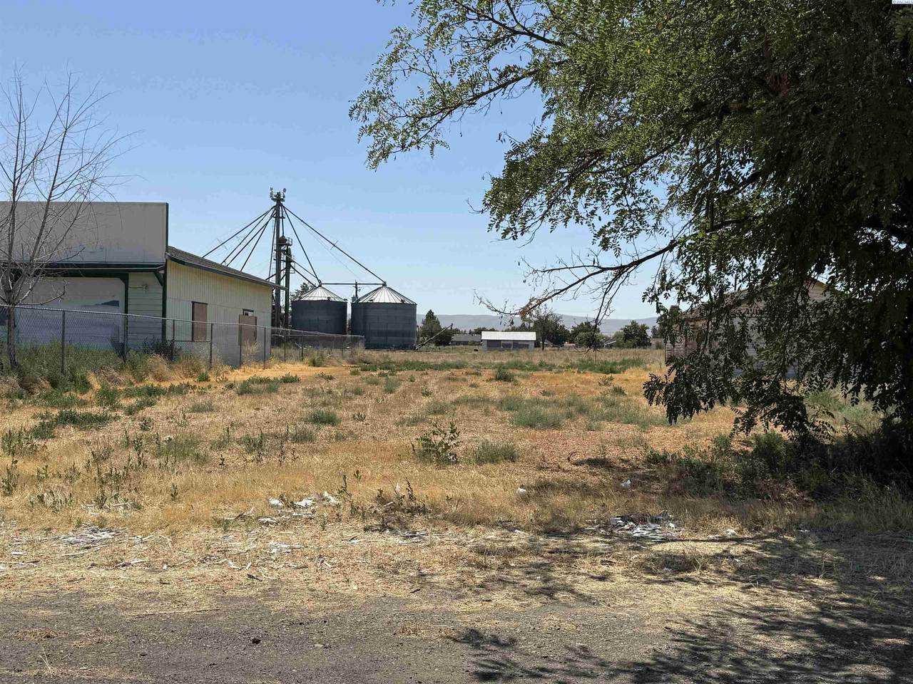 216 North Street - Photo 1