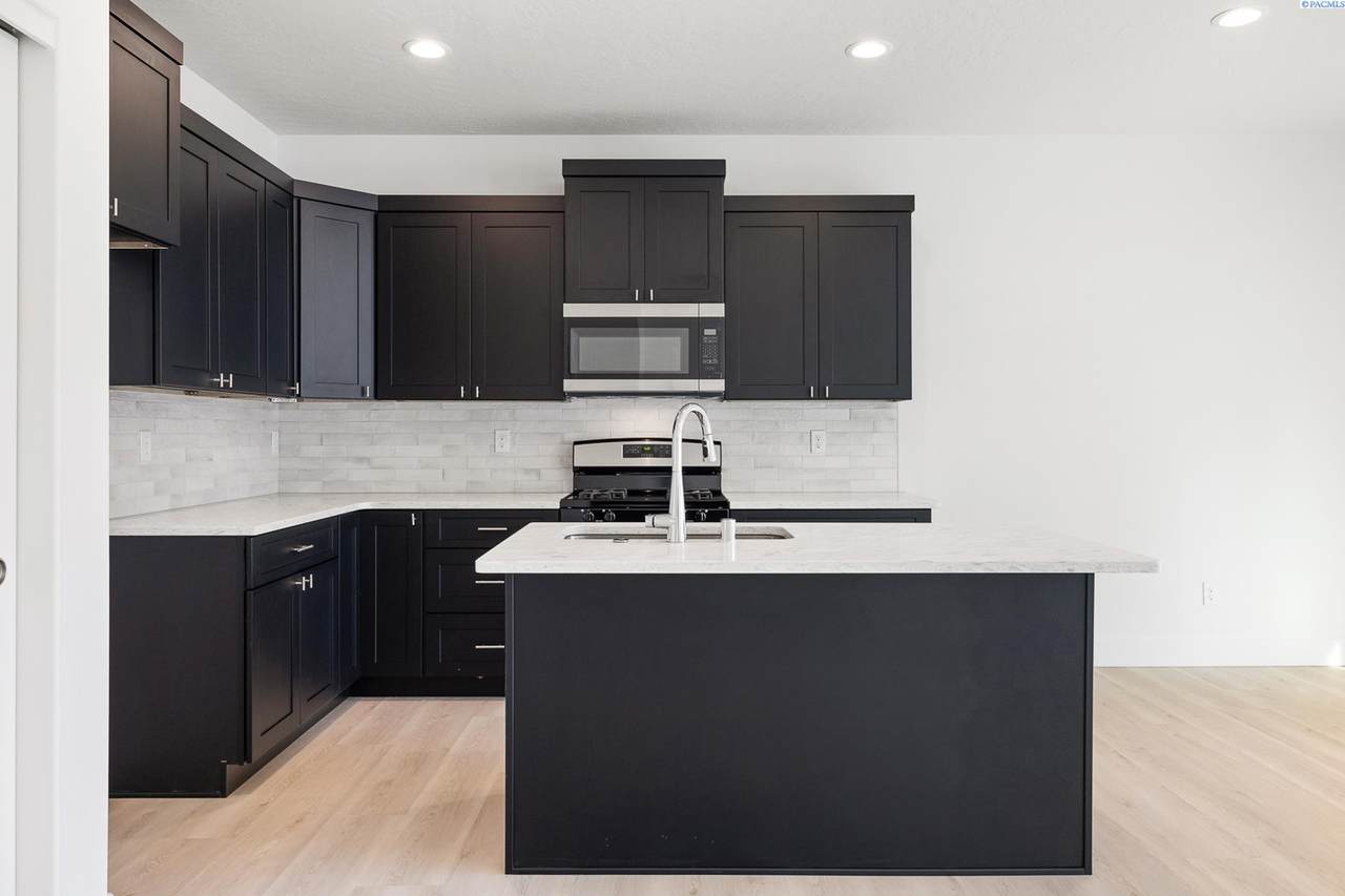 1162 Underwood Pl - Photo 1