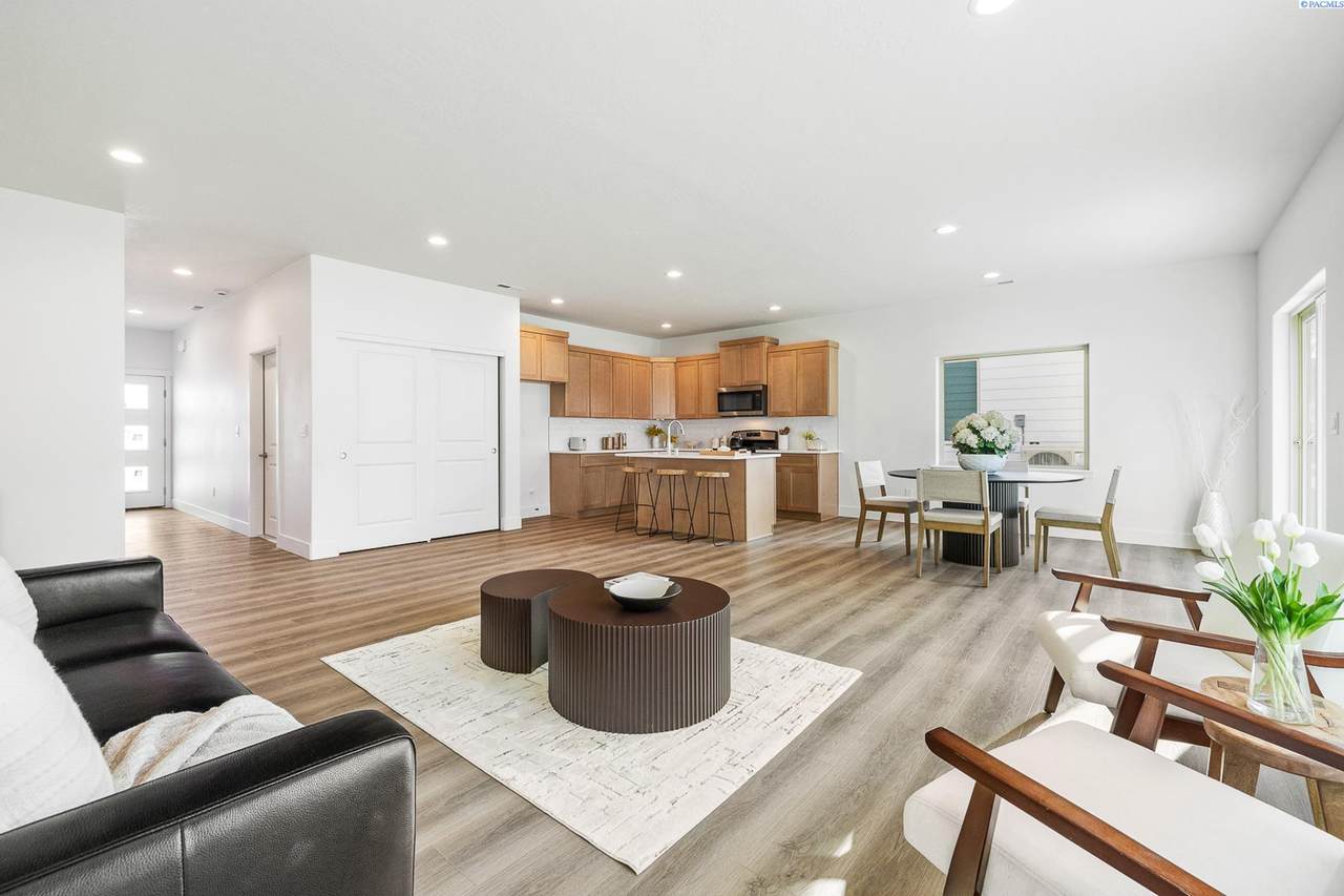 1008 Underwood Pl - Photo 1