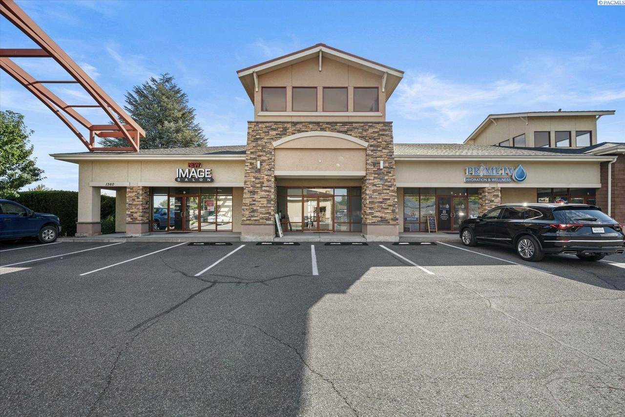 1360 Louisiana St - Photo 1