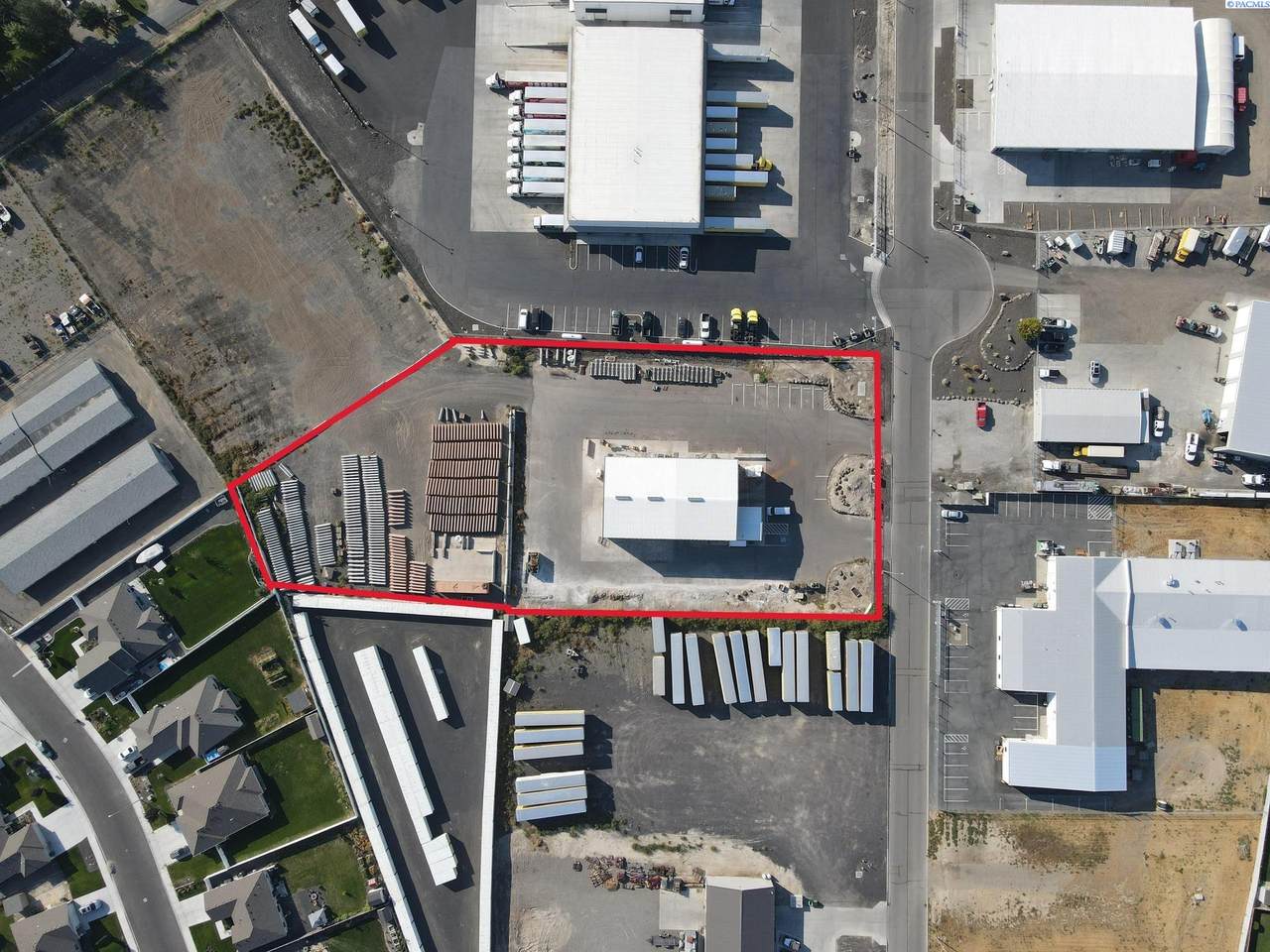 1585 Dale Ave - Photo 1