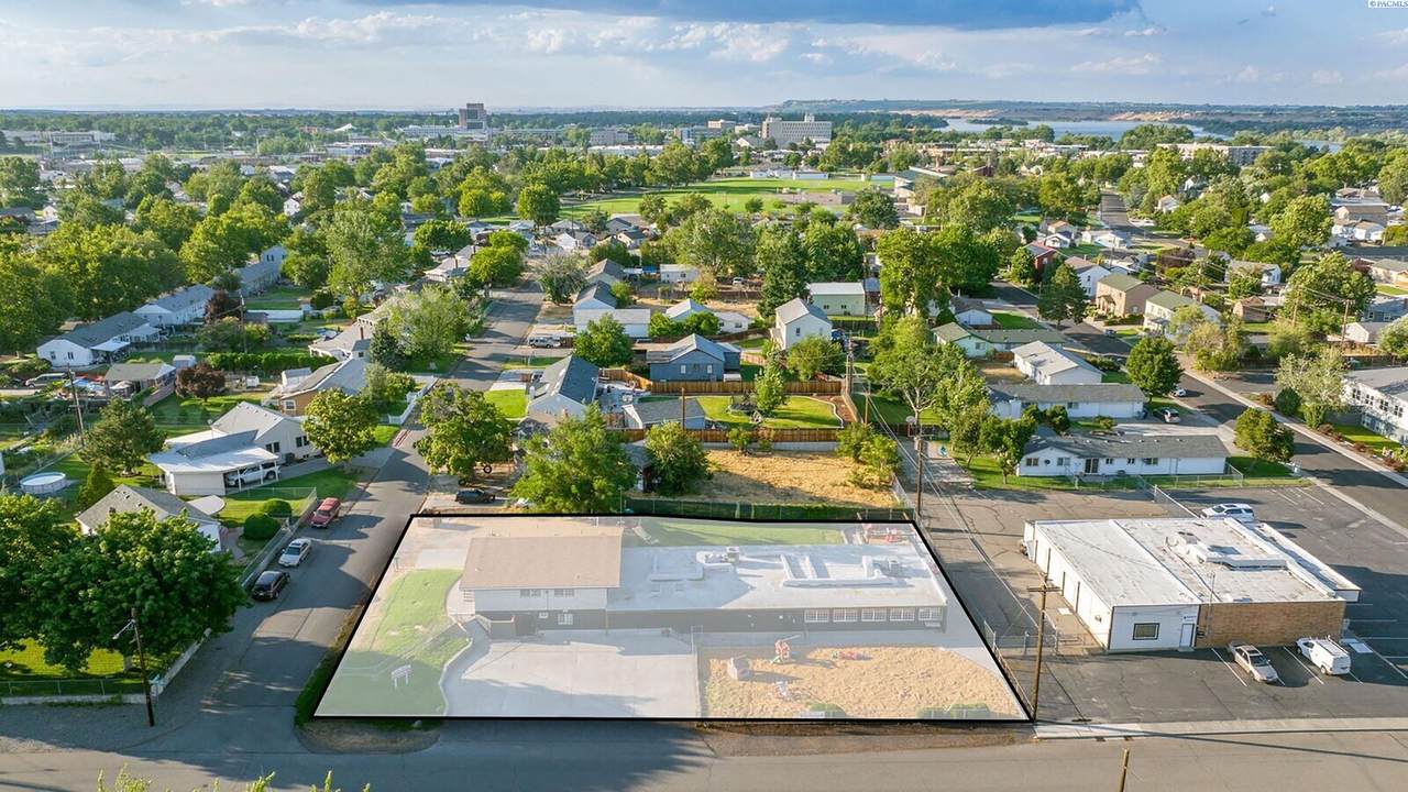 814 Comstock - Photo 1