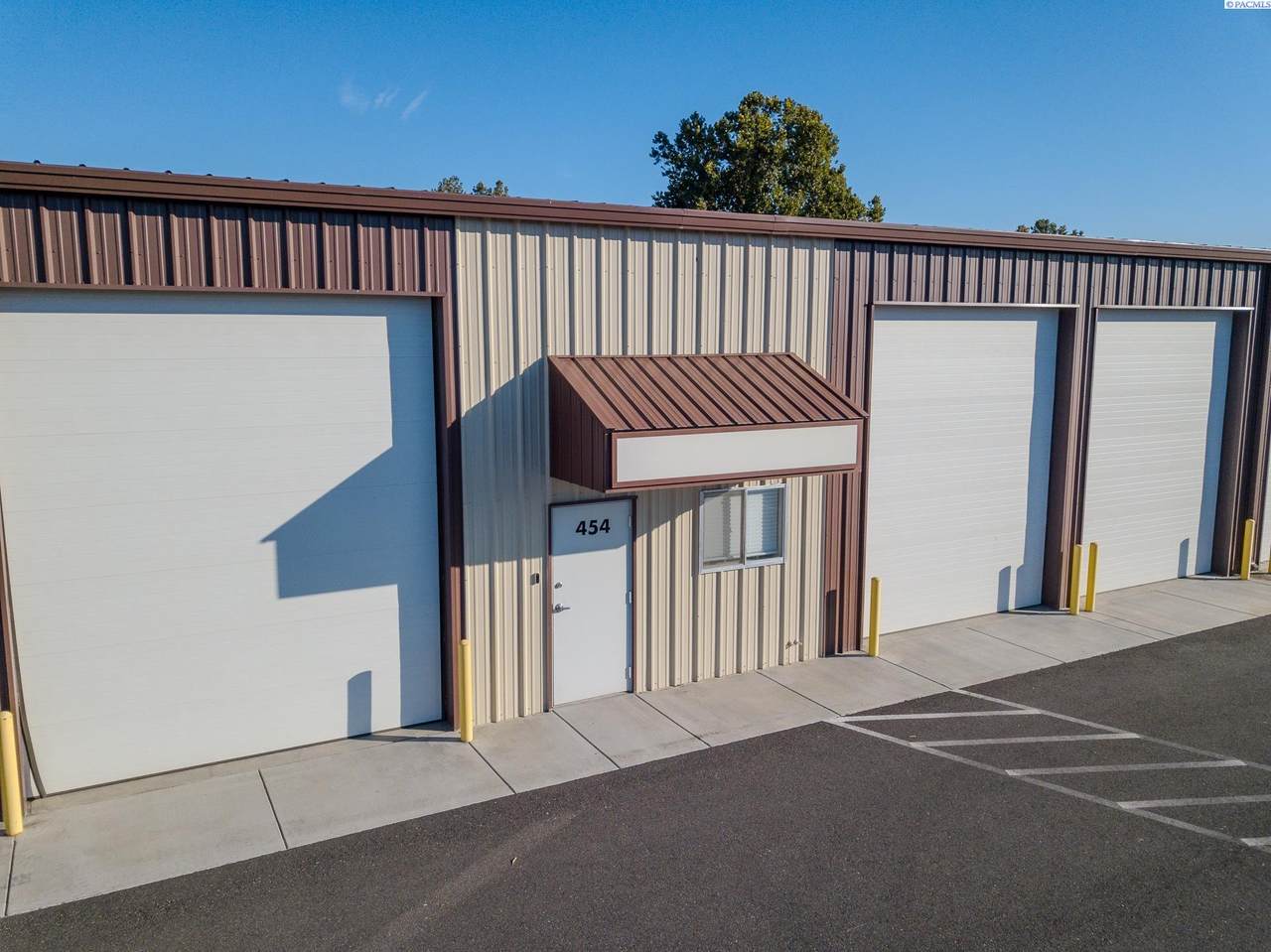 454 Stevens - Photo 1