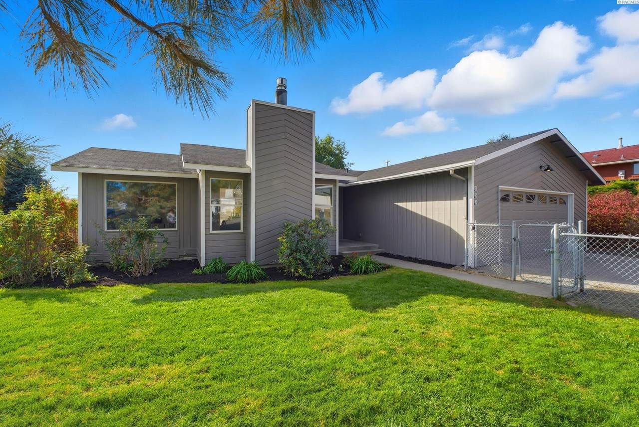 169 Travis Ln - Photo 1