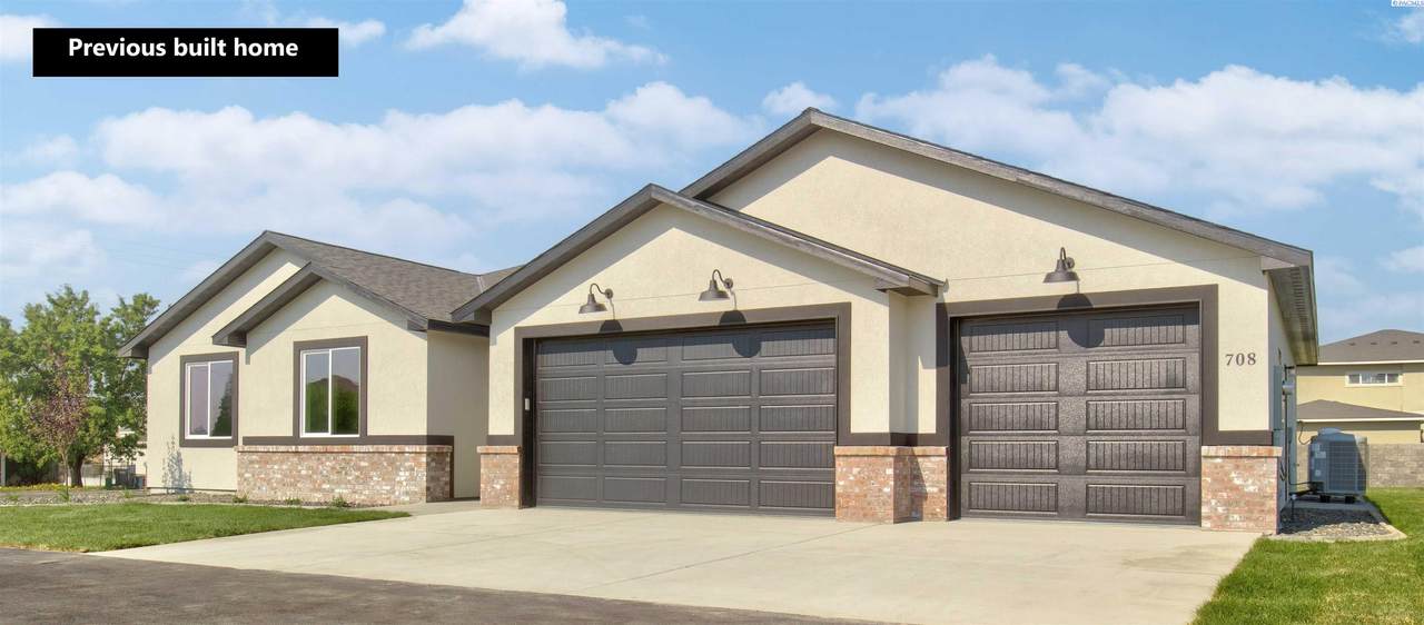 1072 Grant Place - Photo 1