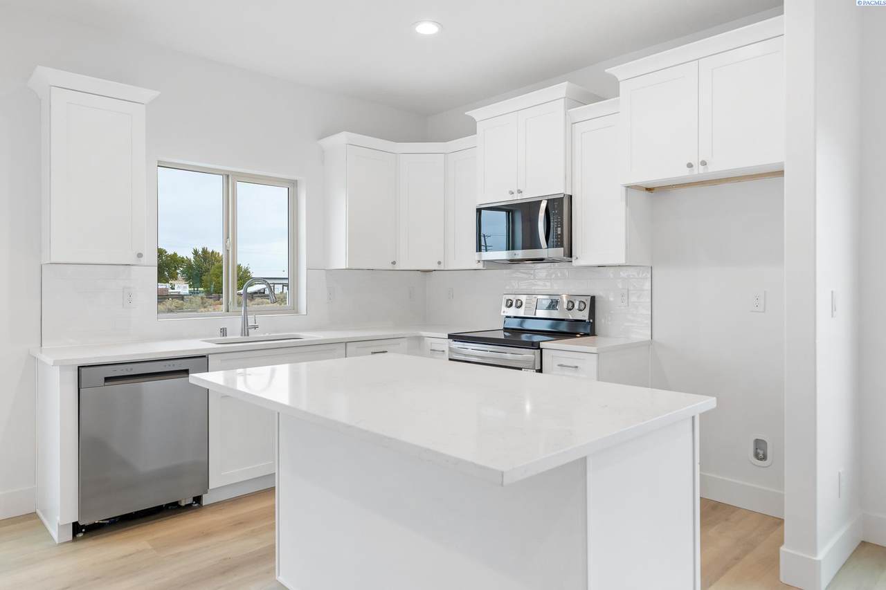 7632 Grapevine Ct - Photo 1