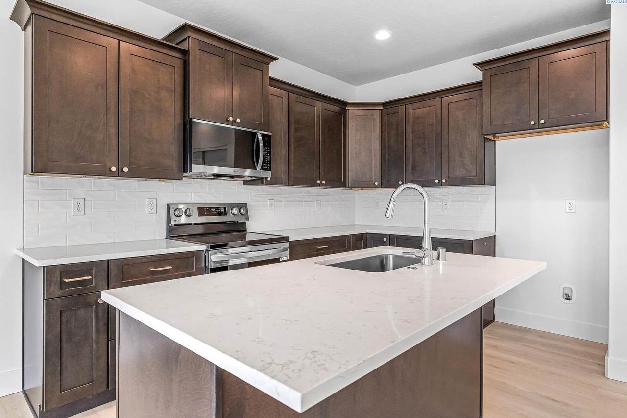 7479 Grapevine Ct - Photo 1