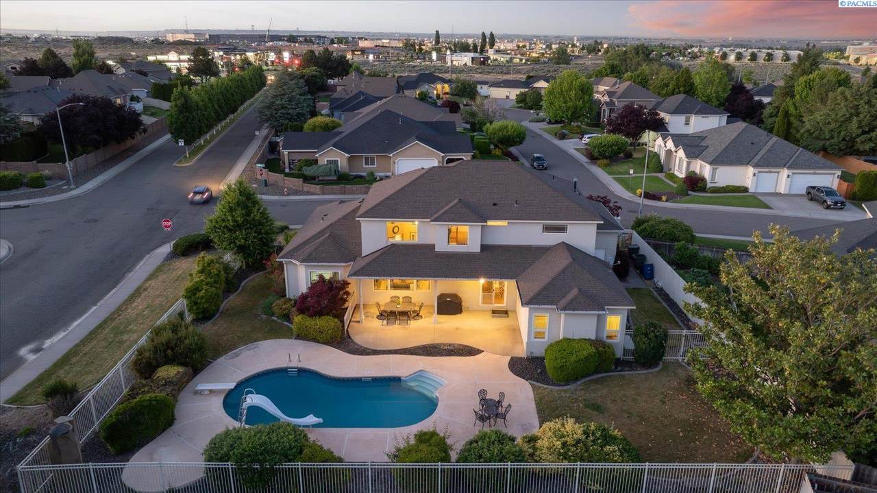 3493 Hanstead St - Photo 1