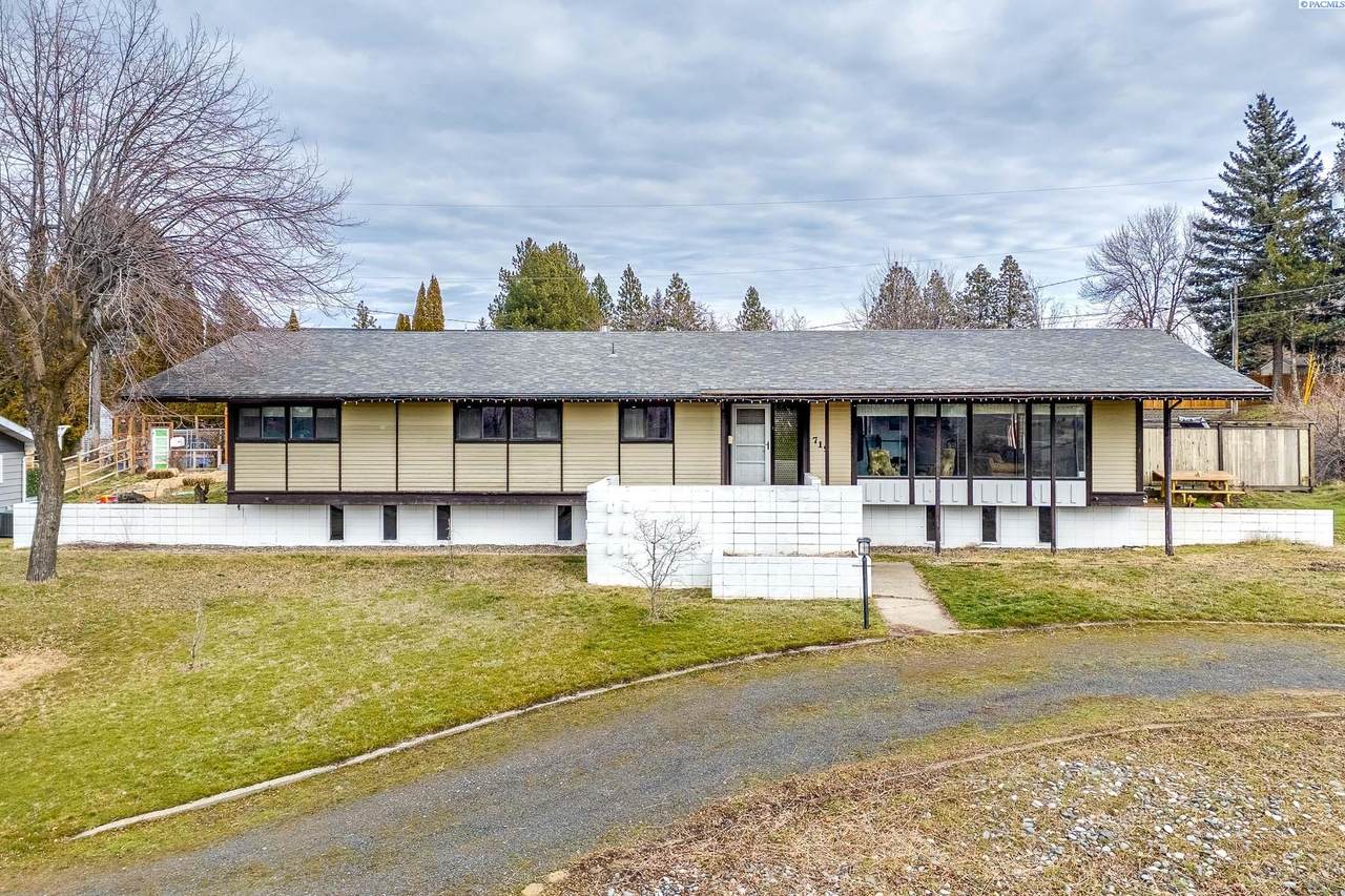 719 Southview - Photo 1