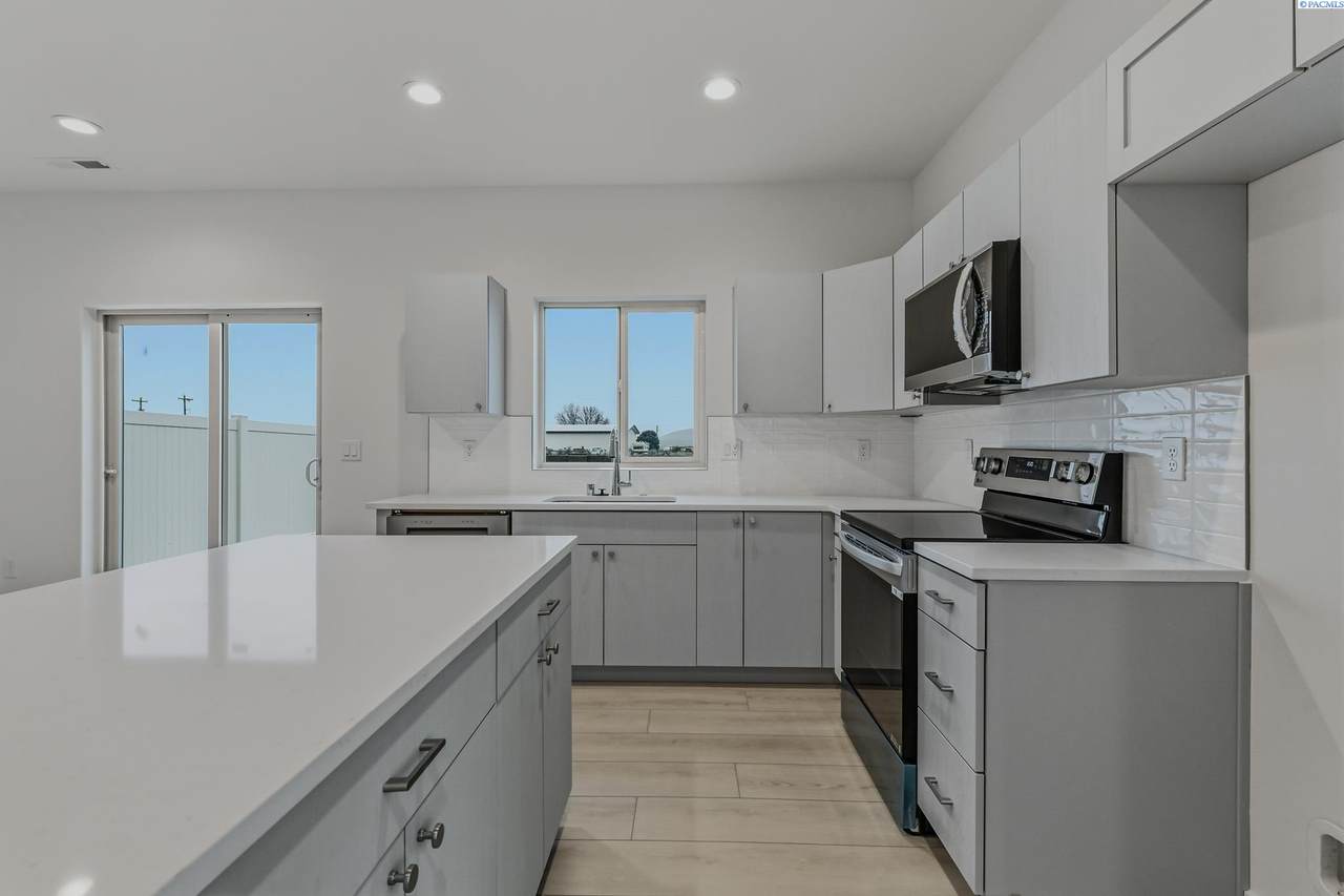 7536 Grapevine Ct - Photo 1