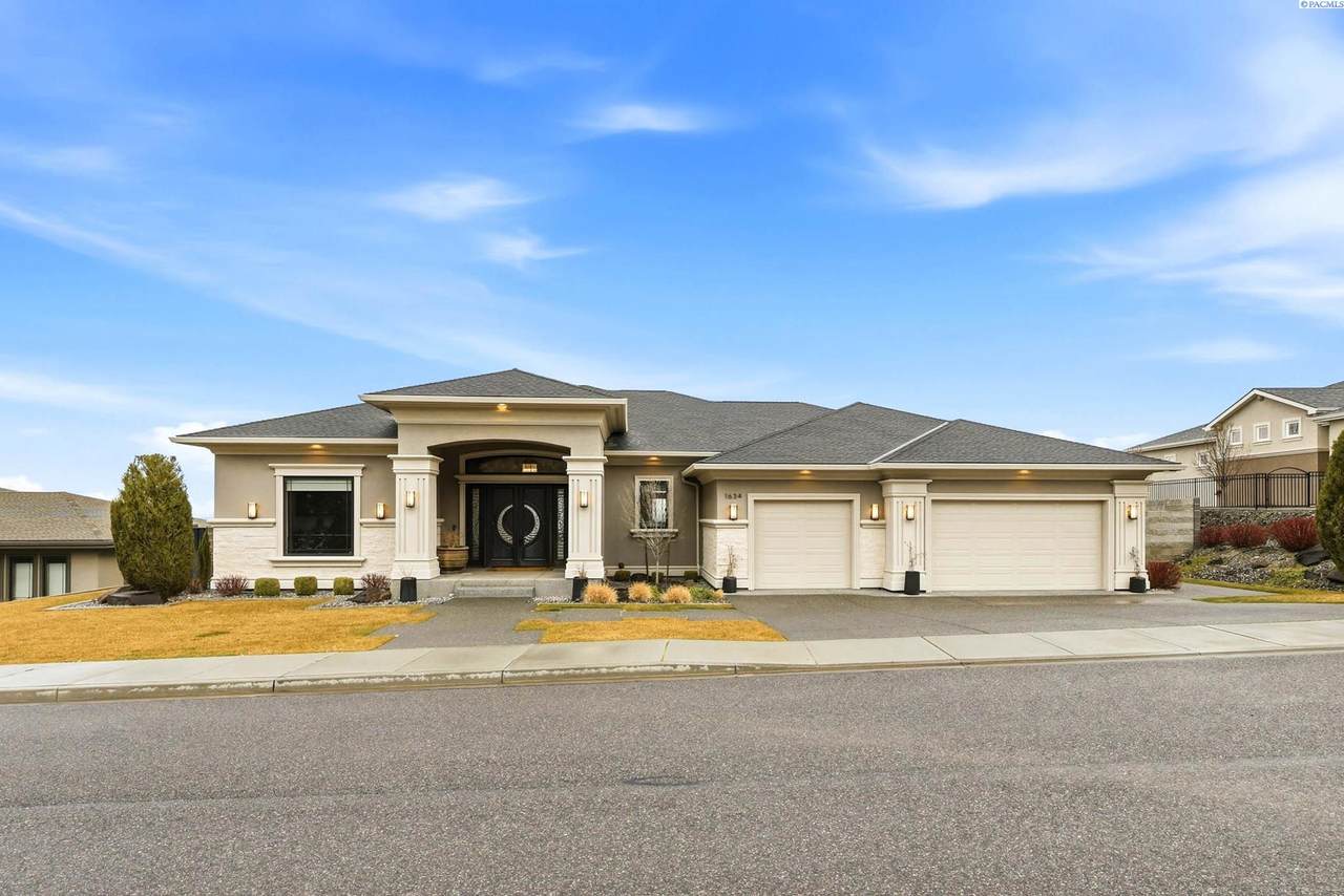 1634 Verona Ln - Photo 1