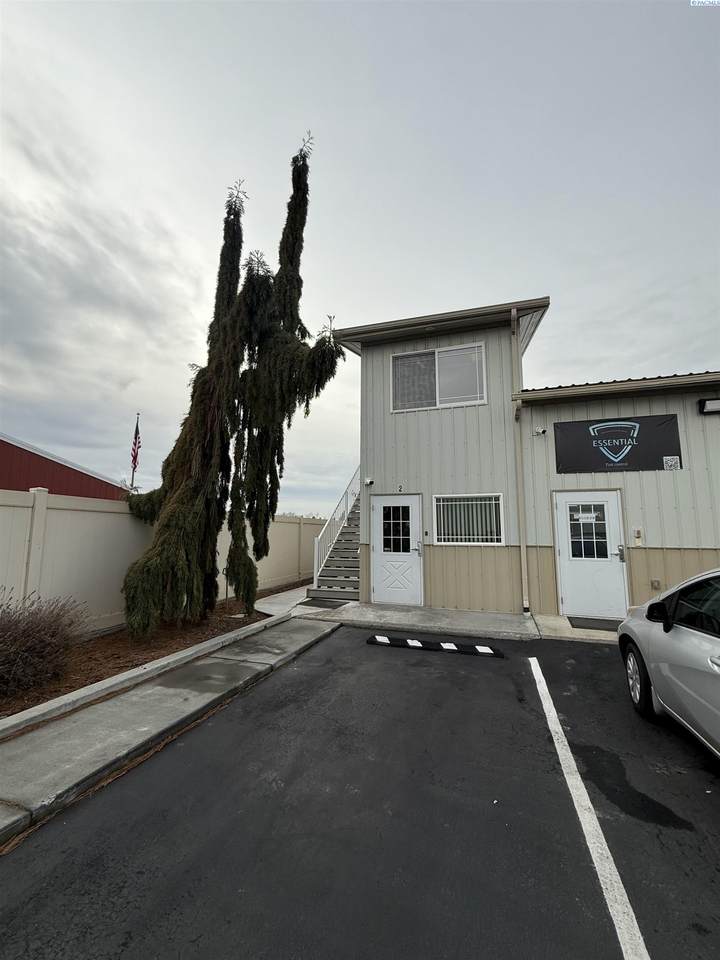 6908 Argent - Photo 1