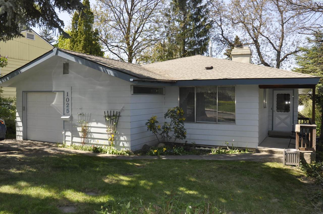 1025 Creston - Photo 1