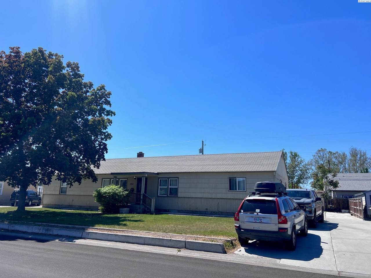 1317 Farrell - Photo 1