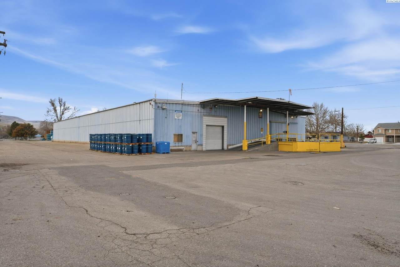 1125 Sheridan Avenue - Photo 1