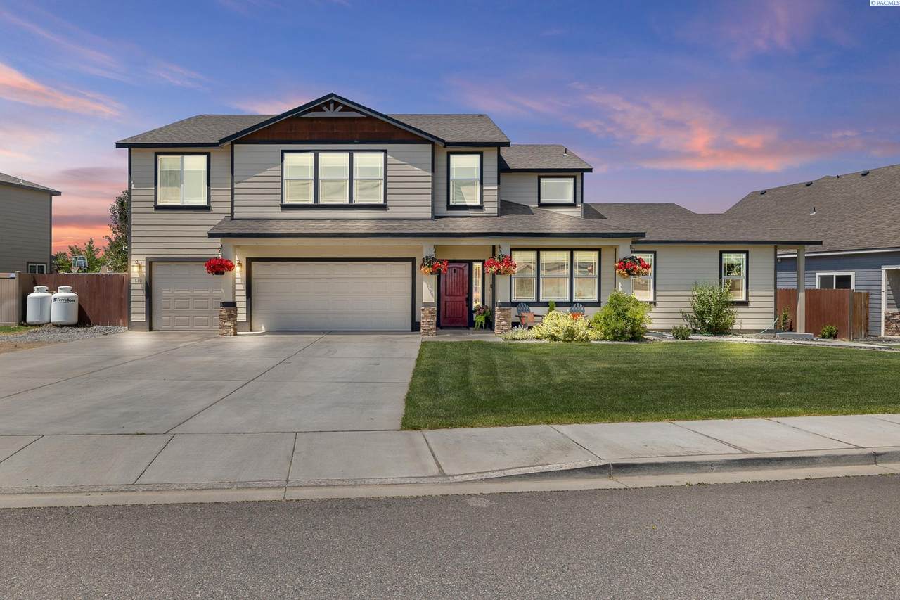 629 Pinnacle Dr - Photo 1
