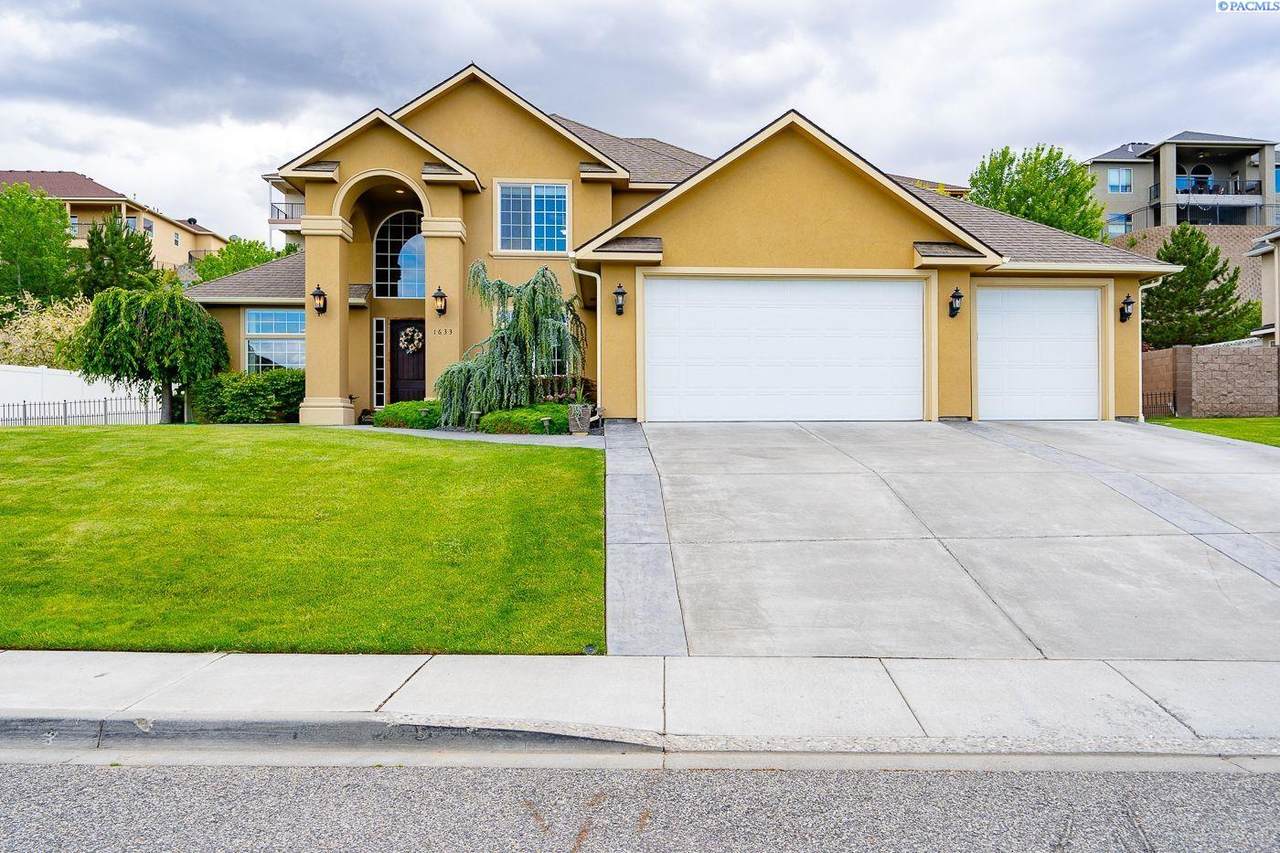1633 Meadow Hills Dr - Photo 1