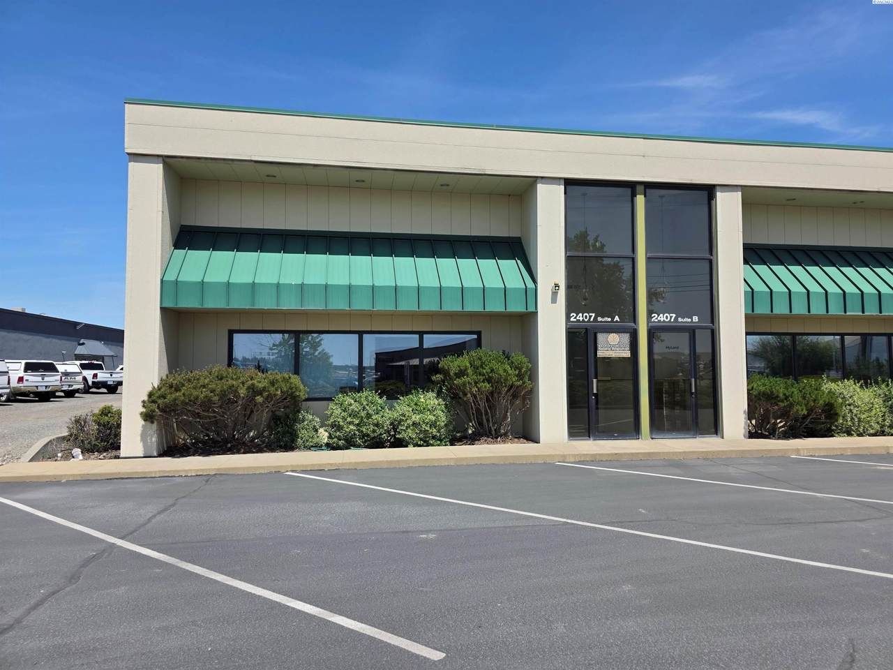 2407 Commercial Ave. - Photo 1