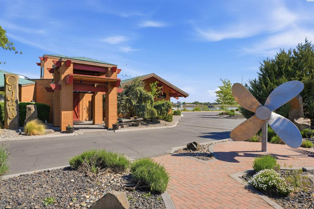 355 Clover Island Drive - Photo 1