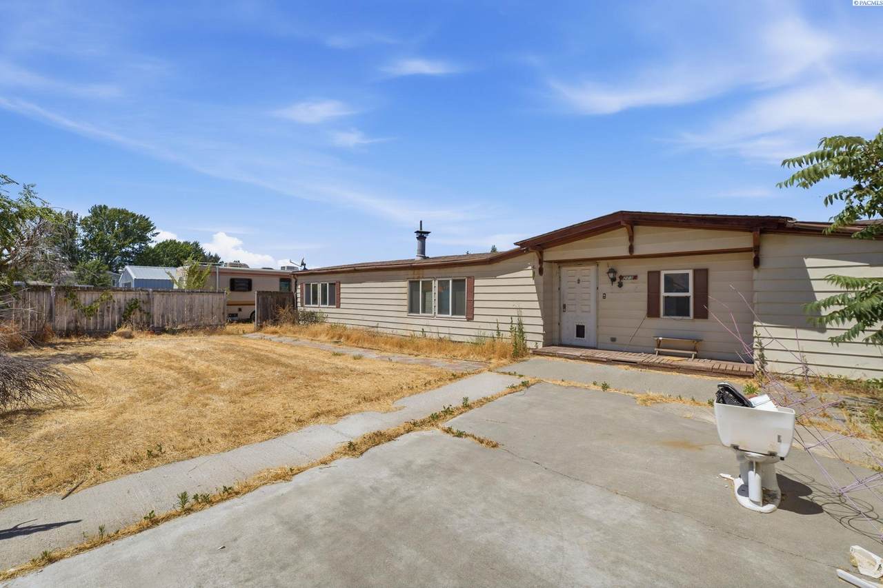 273 Harbor Blvd - Photo 1