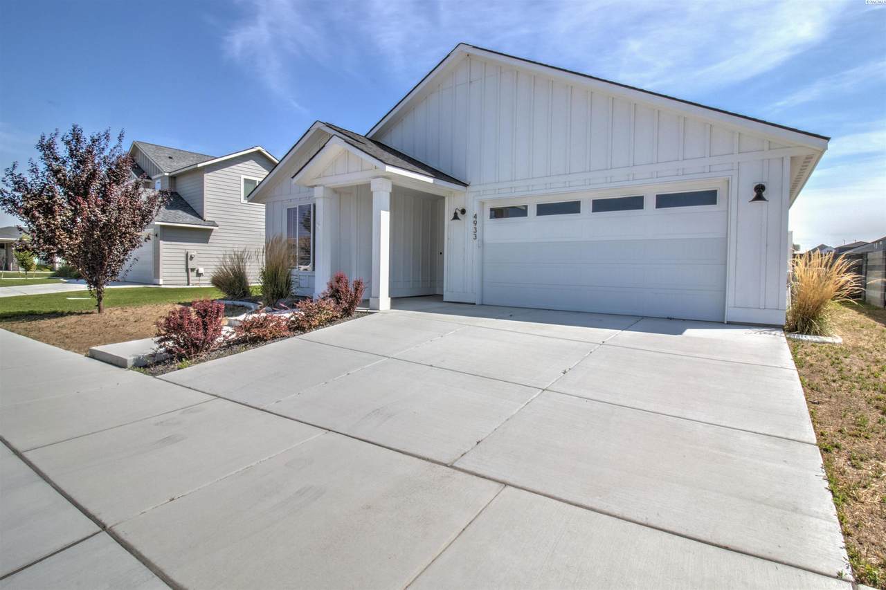 4933 White Dr - Photo 1