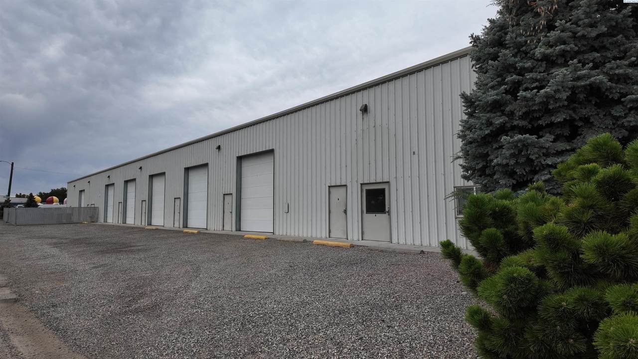 1355 Dakota - Photo 1