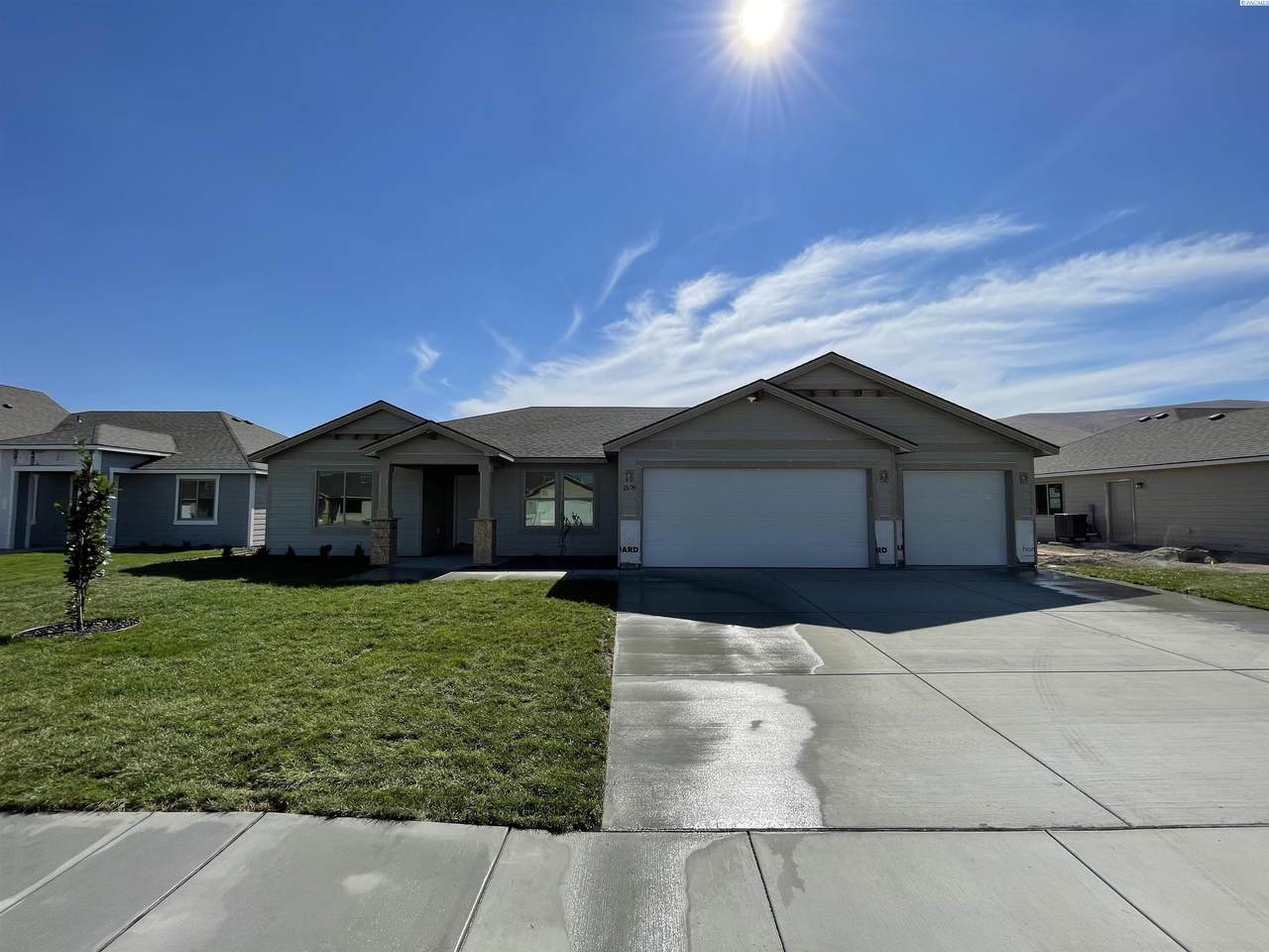 1609 Willow Way - Photo 1