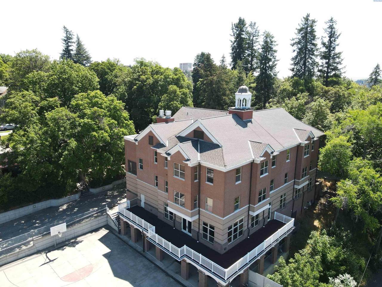 400 Colorado Street - Photo 1