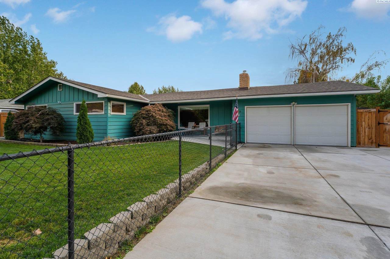 7529 Victoria Ave - Photo 1