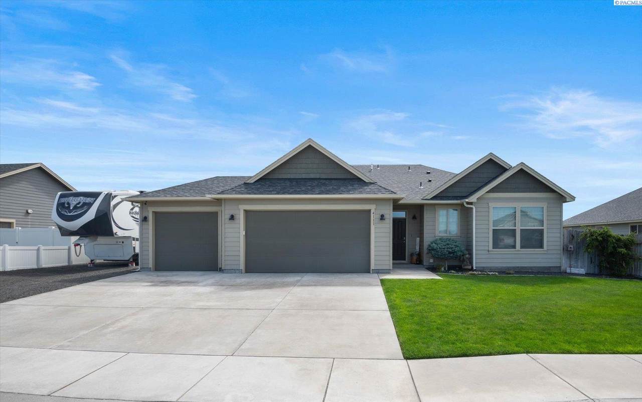 4111 Des Moines Lane - Photo 1
