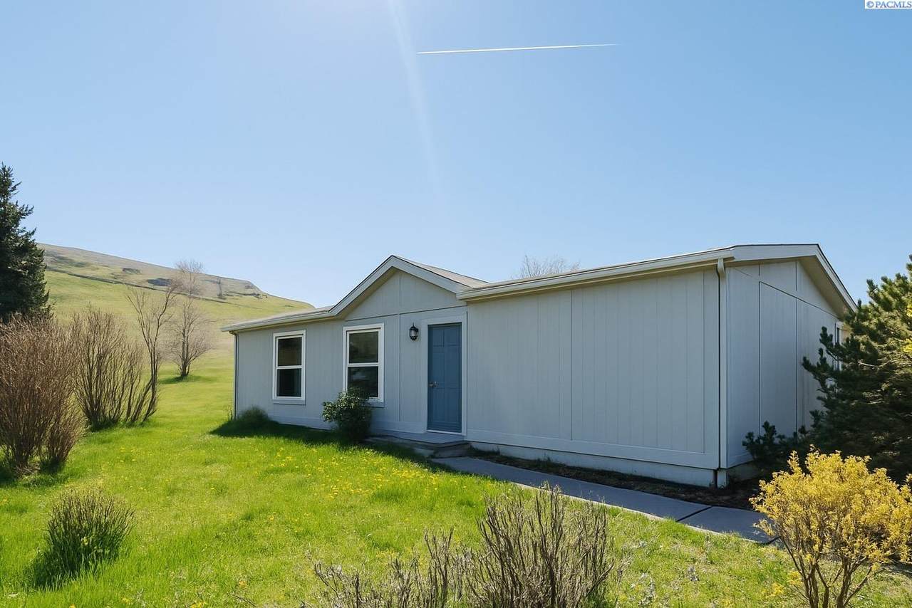 214 Lancer Lane - Photo 1