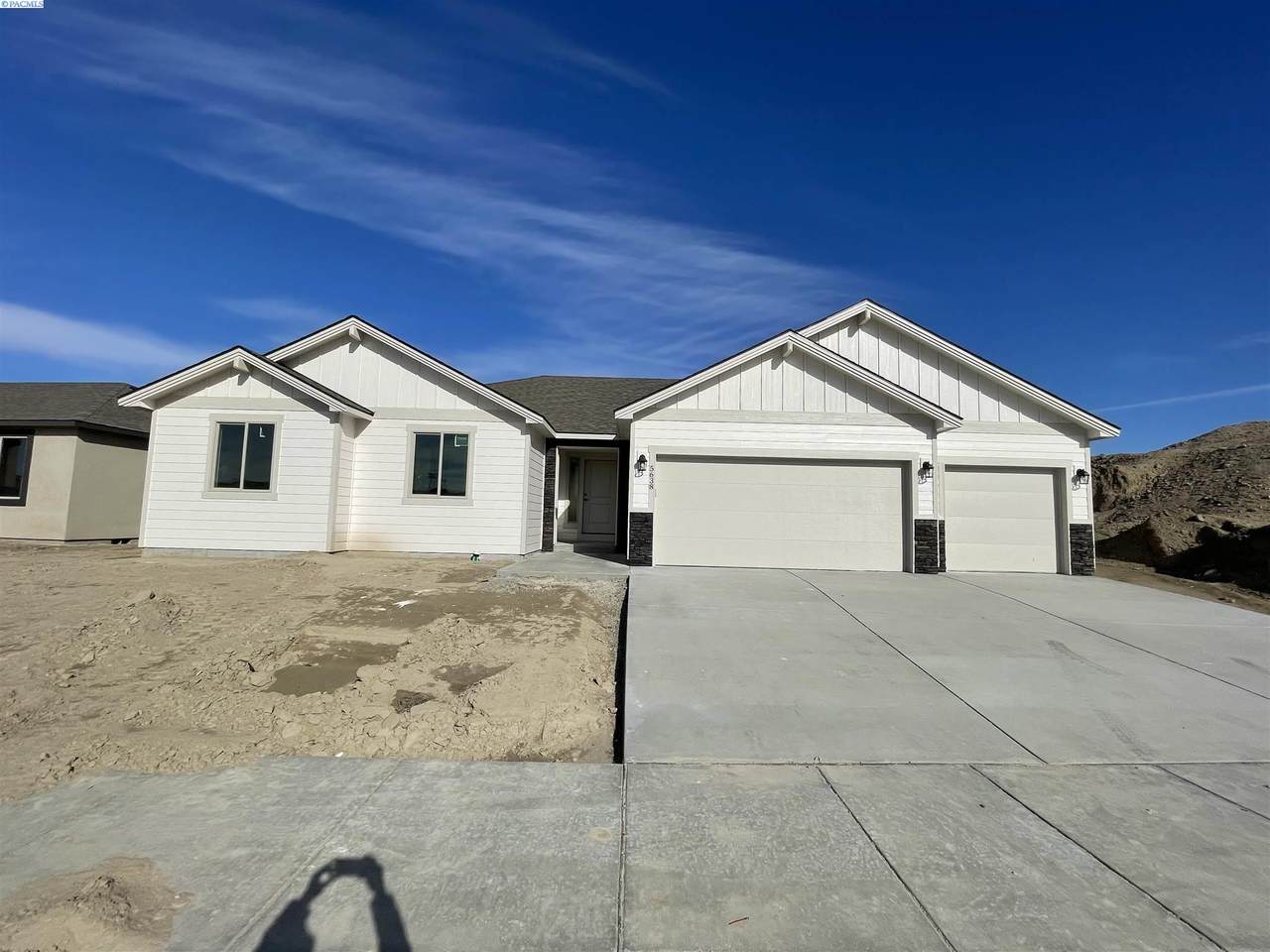 5638 32nd Ave - Photo 1